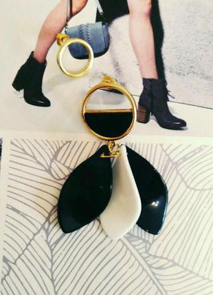 Потрясающие необычные серьги