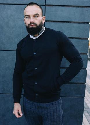 Мужской бомбер тканевый на пуговицах черный