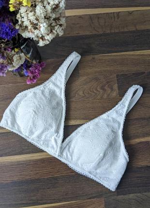 Бюстгальтер бралет