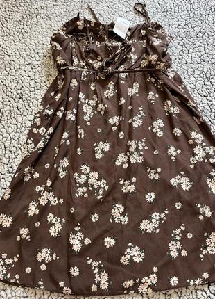 Сукня в квітковий принт9 фото