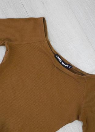 Повсякденний коричневий базовий бодик з відкритими плечами в рубчик від бренду tally weijl, розмір s3 фото
