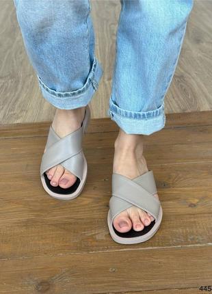 Жіночі шльопанці шкіряні у чорному та бежевому кольорі від українського виробника🖤🖤🖤