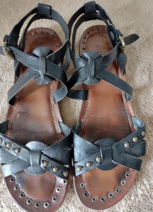 As98 черные кожаные сандалии на плоской подошве с открытым носком, ремешком на щиколотке .5 фото