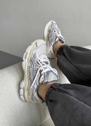 Женские замшевые кроссовки asics gel-nyc beige/grey4 фото