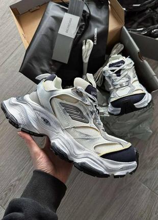 Крутые женские и мужские массивные кроссовки sneaker in white grey белые