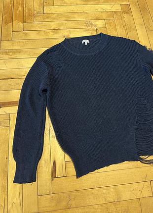 Свитер с имитацией дирок 6