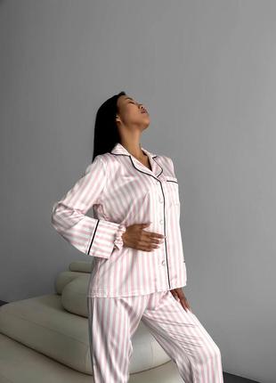 Жіноча брендова піжама шовк туреччина сорочка і штани з логотипом7 фото
