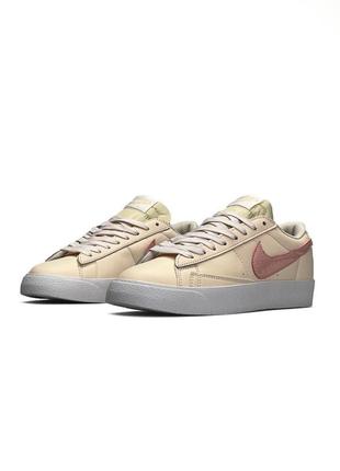 Кросівки nike blazer low бежеві з рожевим6 фото