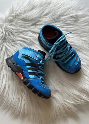 Демисезонные ботинки adidas terrex gr. 25, gore-tex2 фото