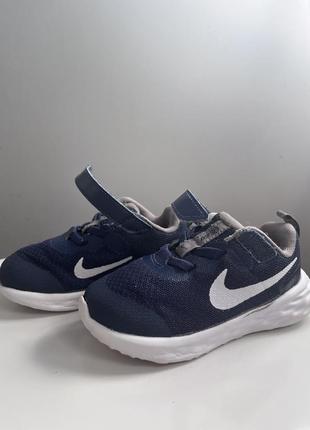 Детские кроссовки nike revolution 6