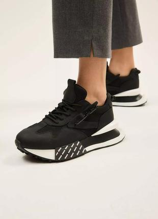 Жіночі кросівки шкіряні сітка чорні демісезонні 36-40 кроссовки женские кожаные lonza3 фото