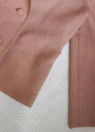 Женский пиджак персикового цвета.3 фото
