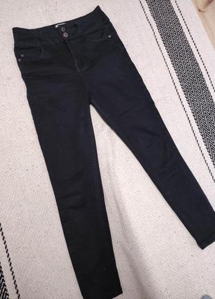 Чорні джинси з високою посадкою5 фото