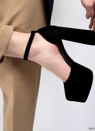 Туфли на высоком каблуке в стиле братец замшевые в черном цвете ❤️❤️❤️3 фото
