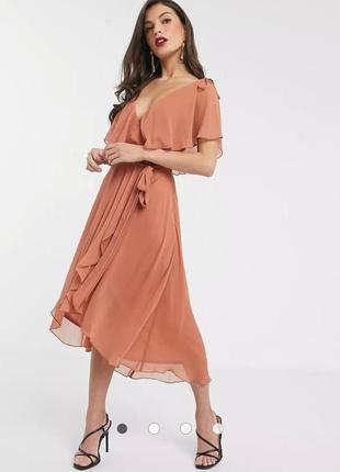 Asos design карамельное шифоное платье миди с разрезными рукавами, накидкой и шнуровкой на плечах(размер 10)