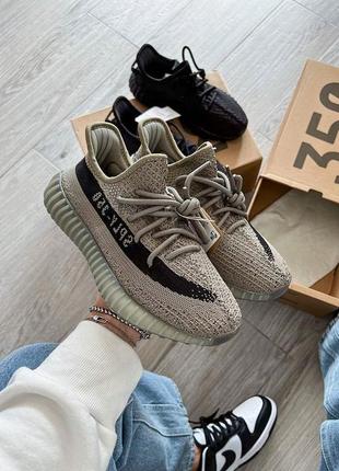 Классные женские и мужские кроссовки adidas yeezy boost 350 v2 granite коричнево-серые1 фото