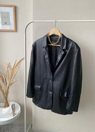 Primark черный пиджак оверсайз из экокожи жакет блейзер1 фото