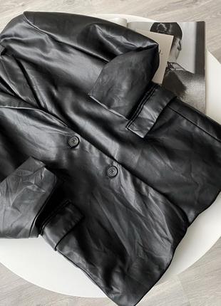 Primark чорний піджак оверсайз з екошкіри жакет блейзер7 фото
