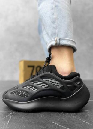 Кроссовки adidas yeezy boost 700 v3 black.