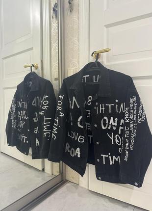 Джинсова жіноча куртка