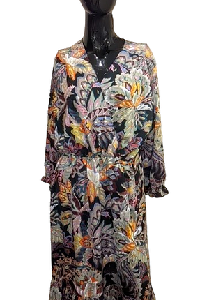 Шикарное миди платье 46 размер