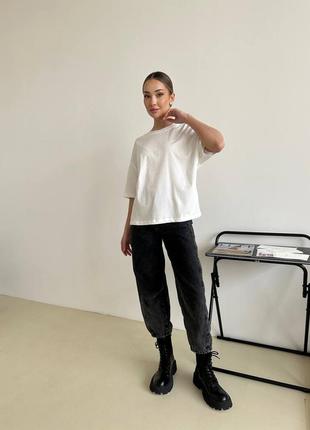 Футболка в стилі zara