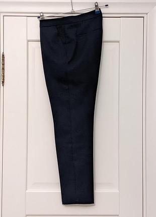 Брюки со стрелками