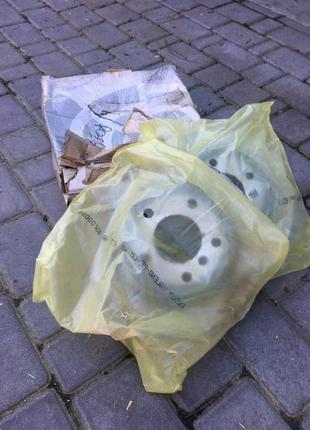 Диск гальмівний задній 34216767049 bmw