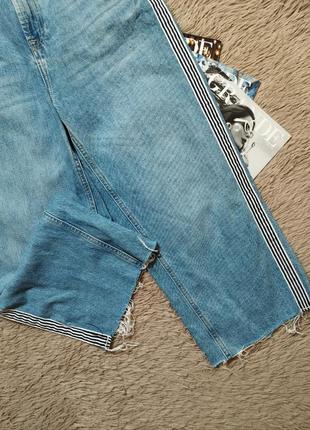 Крутые джинсовые кюлоты с лампасами4 фото