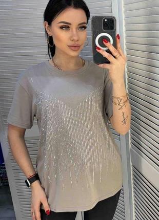 Футболка с камнями