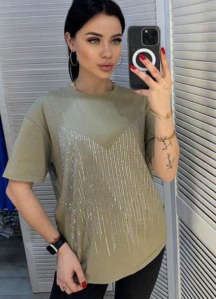 Футболка с камнями