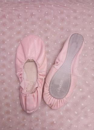 Чешки, балетки chacott