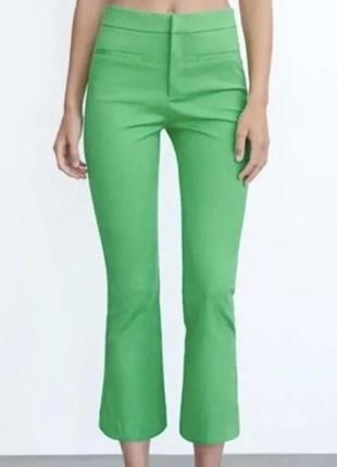 Класичні зелені брюки штани кльош flare zara4 фото