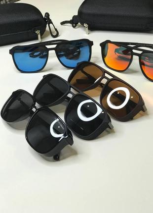 Мужские солнцезащитные очки porsche polarized  черные матовые с оранжевыми линзами квадратные со шторкой10 фото