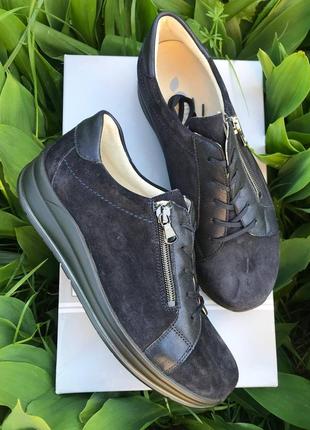 Туфли спортивного стиля.производство нижняя.материал замш.анатомичнев стелька