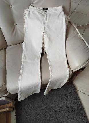 Молочные джинсы bershka2 фото