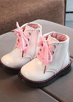 Ботинки на девочку