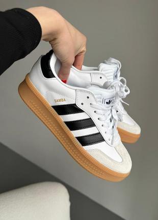 Стильные женские кроссовки adidas samba xlg white gum белые