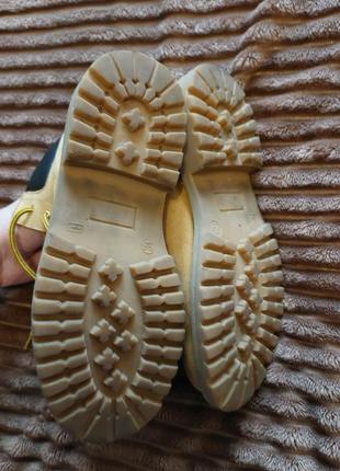 Чобітки черевики в стилі timberland 35 розмір5 фото