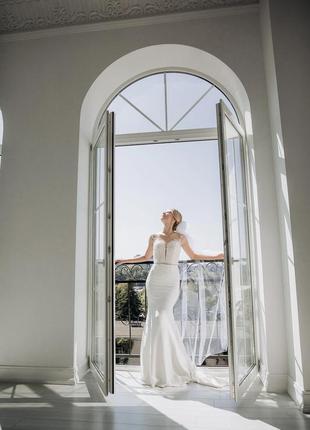 Весільна сукня