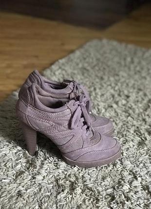 Круті ботильйони