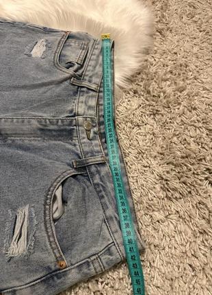 Жіночі джинси pretty little thing mom jeans, розмір xl рвані світлі з високою талією7 фото