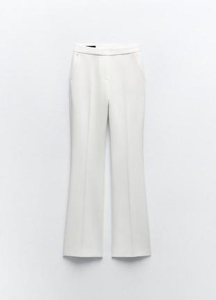 Длинные расклешенные белые брюки zara new4 фото