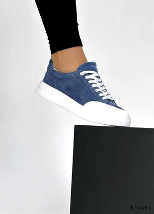 Распродажа натуральные кожаные и замшевые кеды - кроссовки цвета джинс на белой подошве10 фото