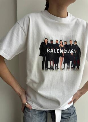 Футболка в стилі balenciaga