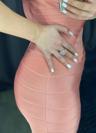 Розовое бандажное платье3 фото