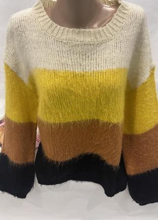 Свитер apricot