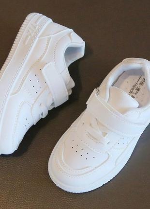 🌷 кросівки білі