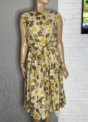 Вінтажна сукня міді плаття у квітковий принт вінтаж