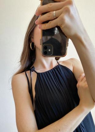 Чорна базова сукня mango міні з драпуванням плісе6 фото